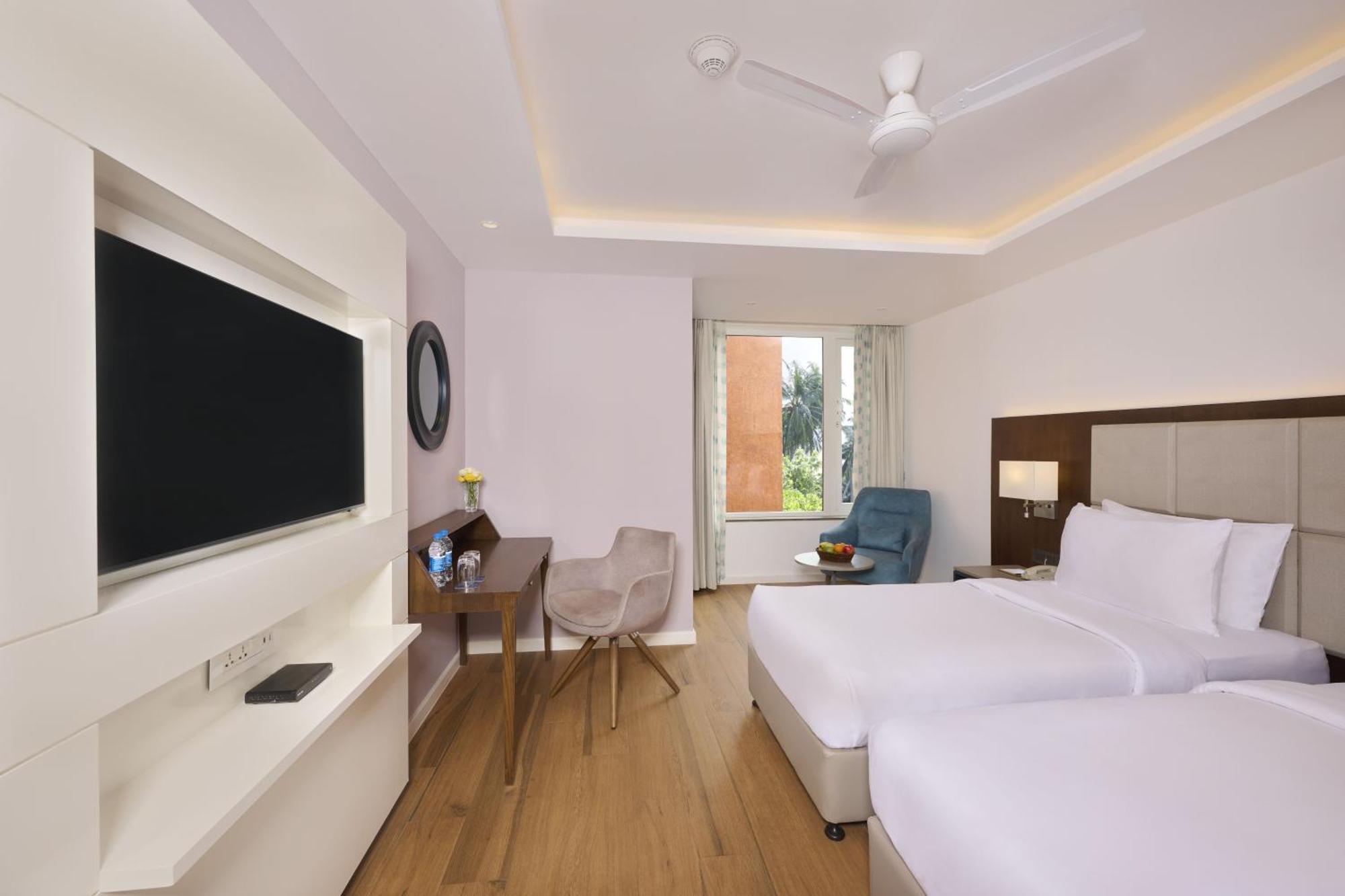 Golden Tulip Vagator Goa 호텔 외부 사진
